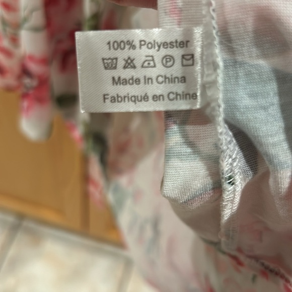 Show Me Your Mumu Bri Garden of Blooms
Floral Robe One Size - Picture 5 of 9